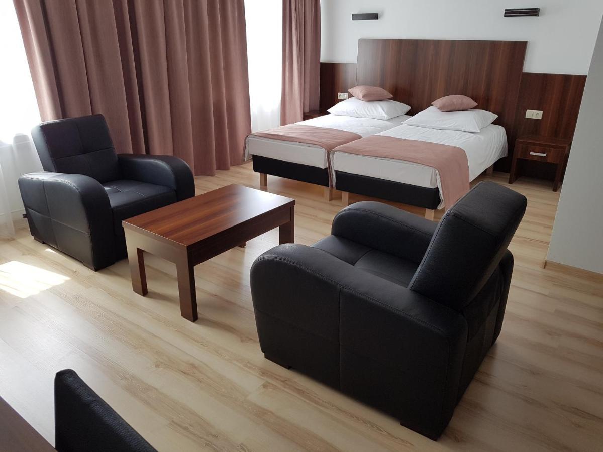 Brzezie  Pod Kominem Pokoje I Apartamenty المظهر الخارجي الصورة